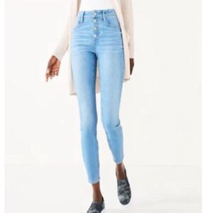 Nine West Light Blue Skinny Jeans size 18 like new